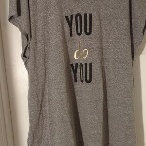 Lane Bryant Gray Graphic Tee with Gold Accent Size 26/28